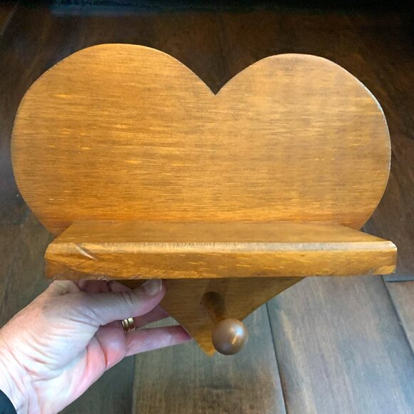 Vintage Sold Wood Handmade Farmhouse Heart Knick Knack Shelf with Single Peg - Picture 2 of 3